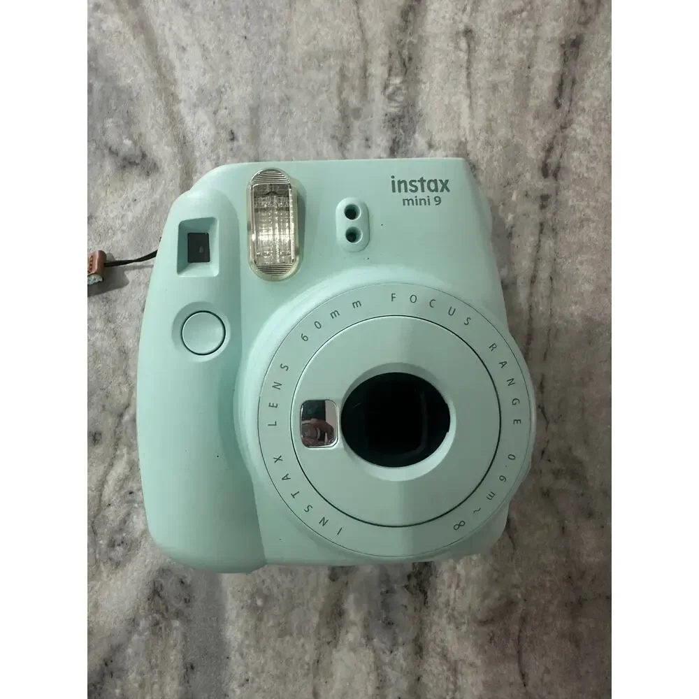 INSTAX Mini 9 in Ice Blue